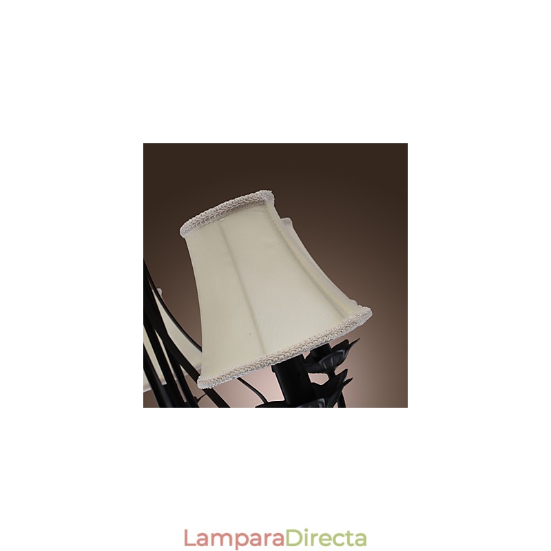 Lámpara de araña clásica tradicional de latón antiguo