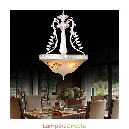 Lámpara colgante blanca de tres luces con pantalla de cristal dorado a mano, estilo retro clásico europeo. Lámpara colgante blanca de tres luces con pantalla de cristal dorado a mano, estilo retro clásico europeo.