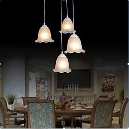 Lámpara colgante de cuatro luces blanca europea retro clásica