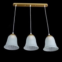 Lámpara colgante de bronce con tres luces y pantalla de cristal, estilo retro clásico europeo.