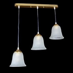 Lámpara colgante de bronce con tres luces y pantalla de cristal, estilo retro clásico europeo.