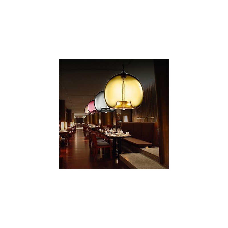 Lámpara colgante de cristal de una sola cabeza, estilo retro y creativo, en una cafetería con pecera.