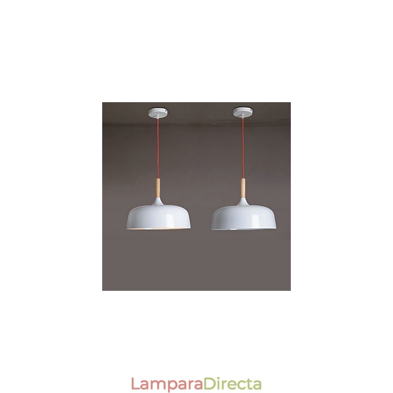 Lámpara colgante de metal con pintura campestre