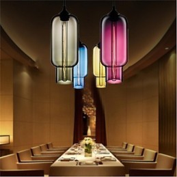 Lámpara colgante de cristal de una sola cabeza, estilo retro y creativo, en una cafetería con pecera.