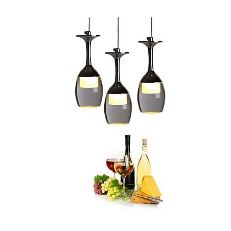 Lámparas colgantes de 3 luces con placa trasera redonda, modernas y contemporáneas de metal. Lámparas colgantes de 3 luces con placa trasera redonda, modernas y contemporáneas de metal.