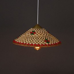 Lámpara de araña con forma de sombrero de bambú y café