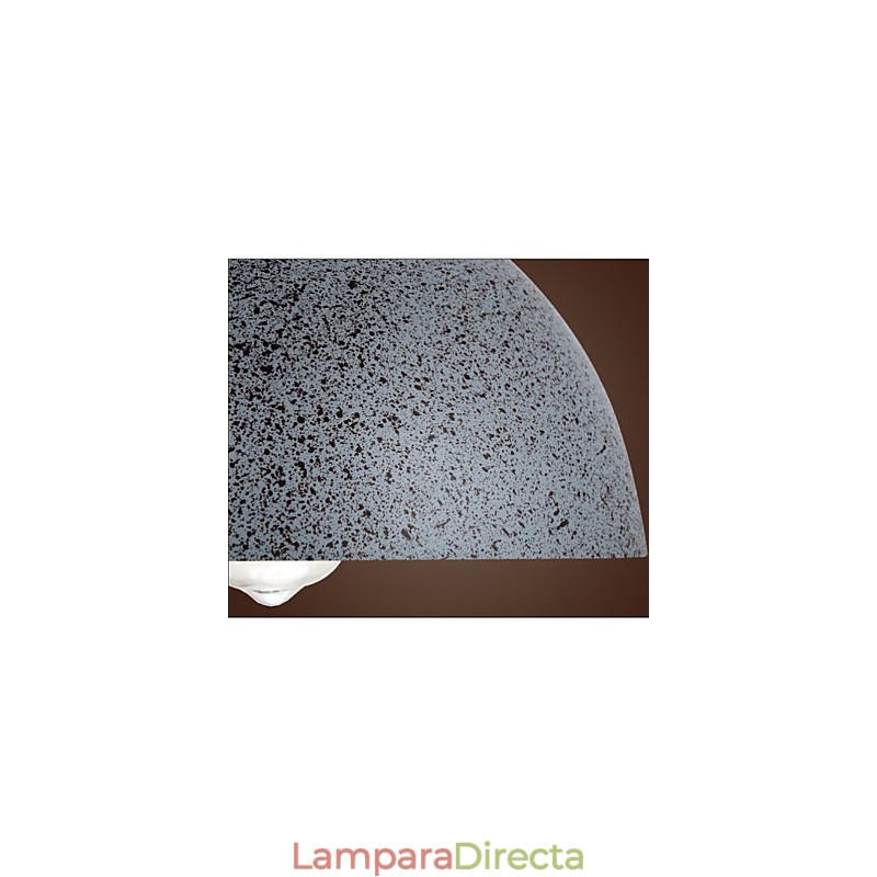 Lámpara colgante vintage de metal con forma de punto y una luz