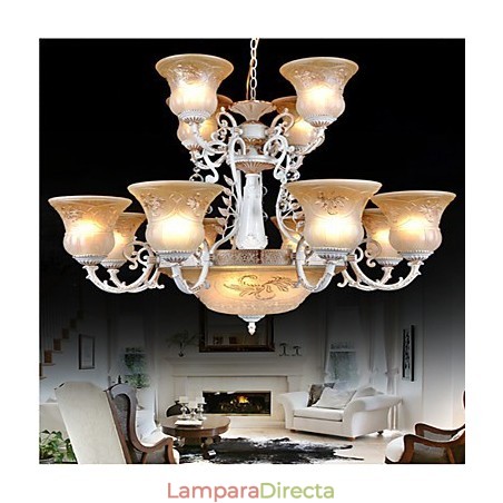 Lámpara de araña blanca de quince luces con pantalla de cristal dorada a mano, estilo retro clásico europeo. Lámpara de araña blanca de quince luces con pantalla de cristal dorada a mano, estilo retro clásico europeo.