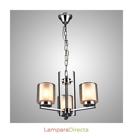 Lámpara de araña clásica de hierro galvanizado con pantalla de cristal, con tres luces. Lámpara de araña clásica de hierro galvanizado con pantalla de cristal, con tres luces.