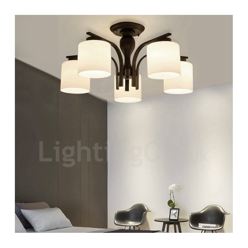 Lámpara de araña de metal integrada de 5 luces con pantalla de cristal