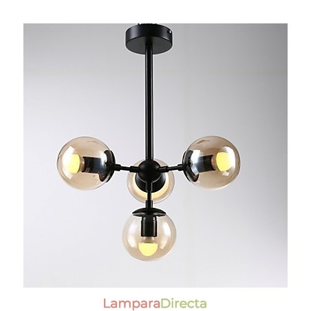 Lámpara de araña de metal con pintura retro clásica tradicional para diseñadores. Lámpara de araña de metal con pintura retro clásica tradicional para diseñadores.