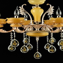 Lámpara de araña de metal estilo mini de cristal con 6 bombillas, con una característica clásica tradicional de aleación de zinc.