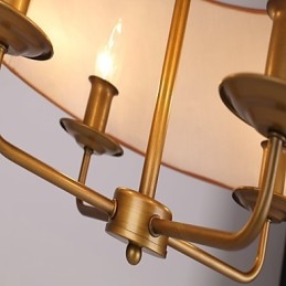 Lámpara de araña de 2 focos con diseño de cabaña rústica para diseñadores de interiores de metal.