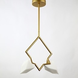 Lámpara colgante decorativa de metal con dos luces y cristal color melocotón de estilo moderno.