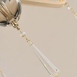 Lámpara de araña de cristal de metal con acabado galvanizado moderno y contemporáneo.