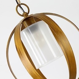 Lámpara colgante de metal estilo industrial americano con pintura en color y cristal estilo loft europeo para decorar interiores.