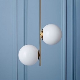 Lámpara de araña de 2 focos con diseño de cabaña rústica para diseñadores de interiores de metal.