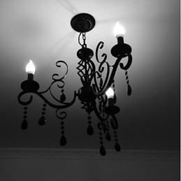 Lámpara de cristal de 3 luces, moderna, sencilla y novedosa.