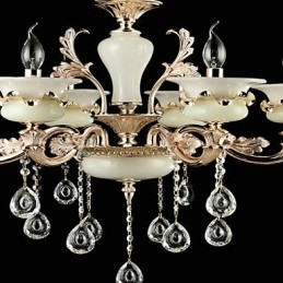 Lámpara de araña de metal estilo mini de cristal con 6 bombillas, con una característica clásica tradicional de aleación de zinc.
