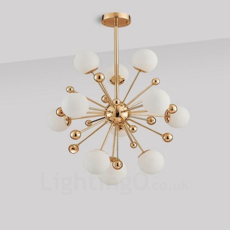 Lámpara de techo moderna y contemporánea de 11 luces con revestimiento de cobre y pantalla de cristal con forma de bola blanca. Lámpara de techo moderna y contemporánea de 11 luces con revestimiento de cobre y pantalla de cristal con forma de bola blanca.