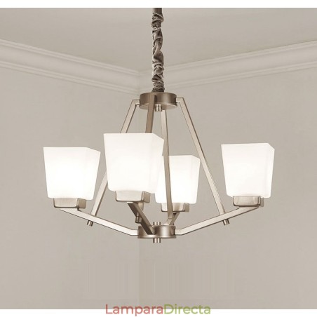 Lámpara colgante cromada de 4 luces para interiores, moderna, con pantallas de vidrio. Lámpara colgante cromada de 4 luces para interiores, moderna, con pantallas de vidrio.
