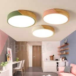Lámpara de techo moderna y contemporánea de acero y madera.