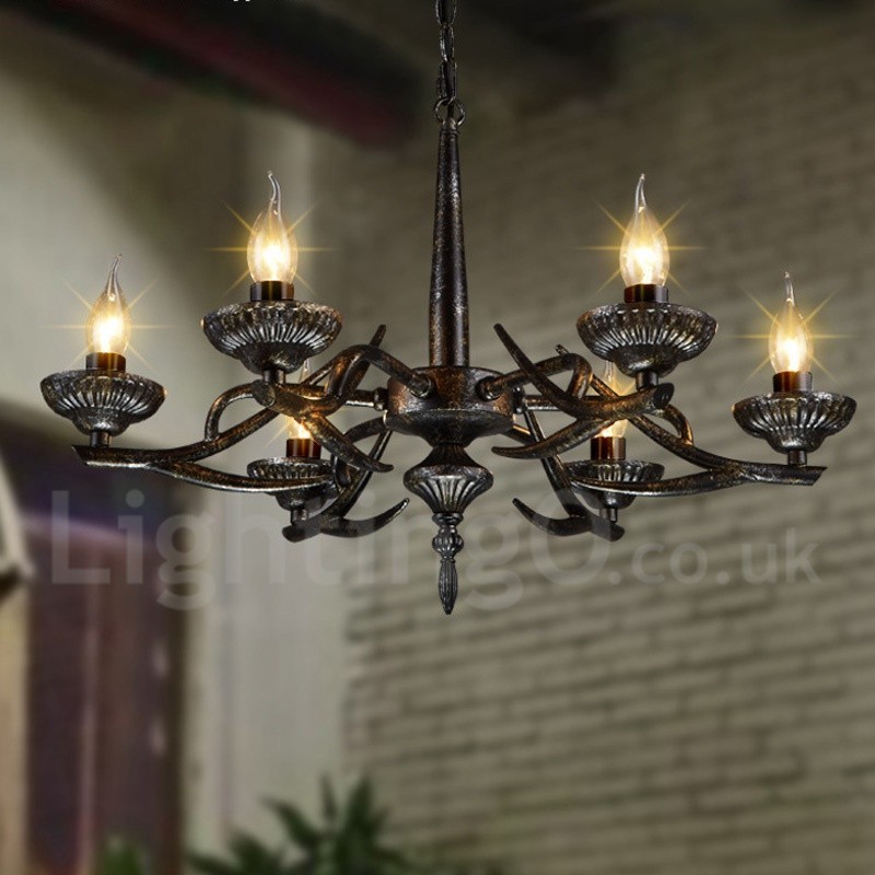Lámpara colgante de acero de estilo industrial para tienda.