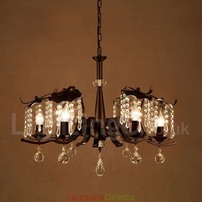 Lámpara colgante de acero de estilo industrial para tienda.