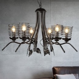 Lámpara colgante de acero de estilo industrial para tienda.
