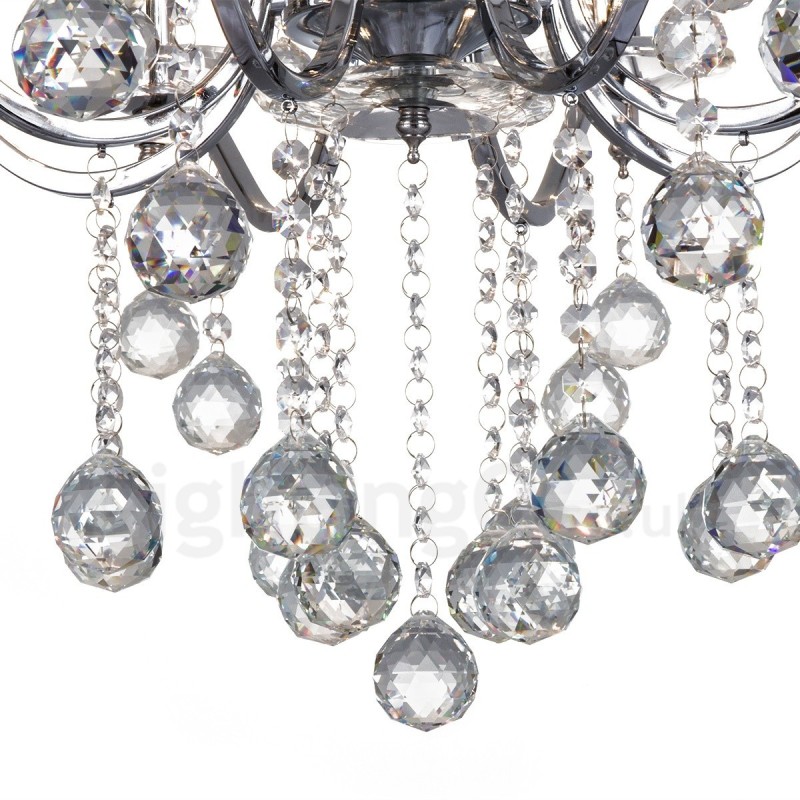 Elegante candelabro de cristal cromado