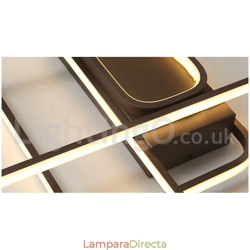 Lámpara de techo moderna y contemporánea de aluminio con acabado en pintura, empotrada con regulador de intensidad remoto. También se puede usar como lámpara de pared.