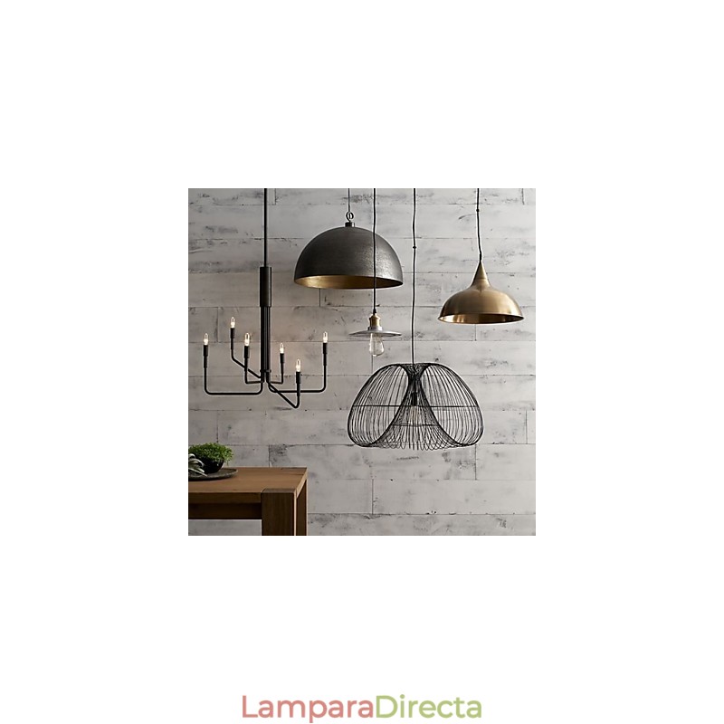 Lámpara de araña de metal con pintura campestre