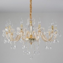 Candelabro dorado con candelabro de cristal transparente
