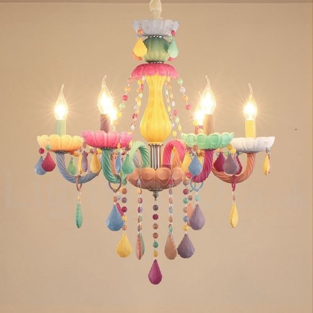 Lámpara de araña Macaron de 6 luces con vela de cristal multicolor, estilo mini para niños. Lámpara de araña Macaron de 6 luces con vela de cristal multicolor, estilo mini para niños.