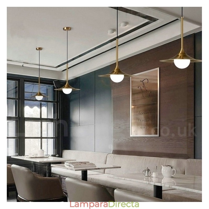 Lámpara colgante estilo industrial, estilo mini, dorada, galvanizada, con acabado pintado y pantalla de vidrio.