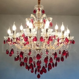 Candelabro dorado de lujo con 18 (12+6) luces de cristal rojo