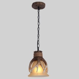 Lámpara colgante antigua de asta, estilo rústico, artístico, retro, con pantalla de cristal.