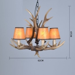 Lámpara de araña antigua de 4 luces con diseño rústico, estilo retro y pantallas de asta
