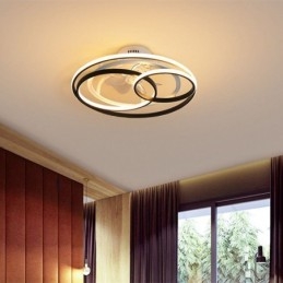 Lámparas de techo modernas con anillos circulares y ventilador de techo de diseño.