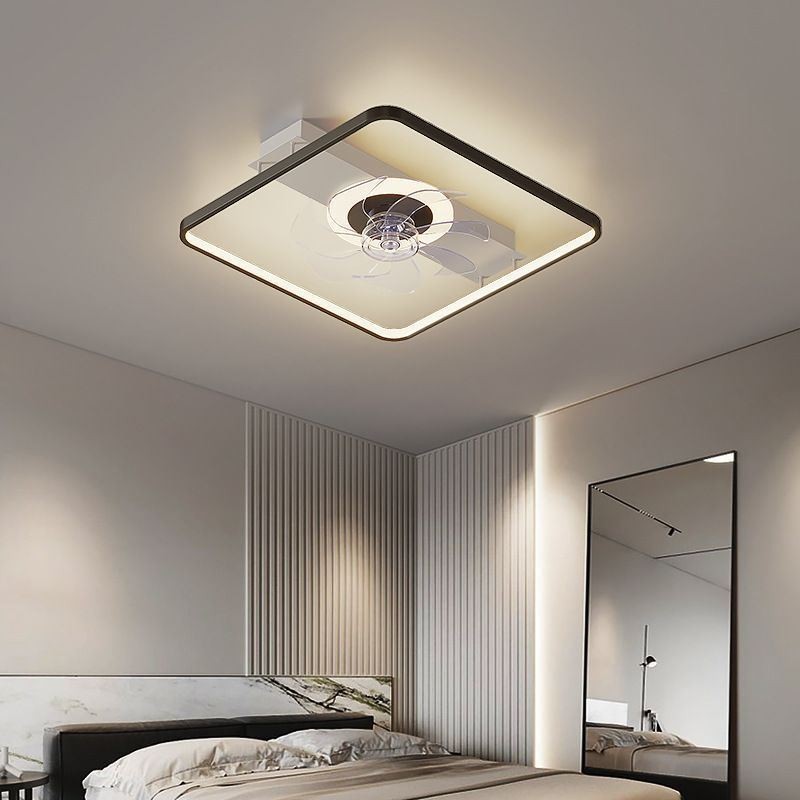 Ventilador de techo moderno con luces y control remoto.