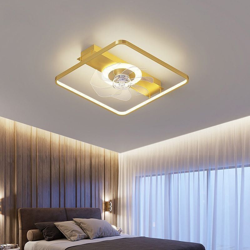 Ventilador de techo moderno con luces y control remoto.