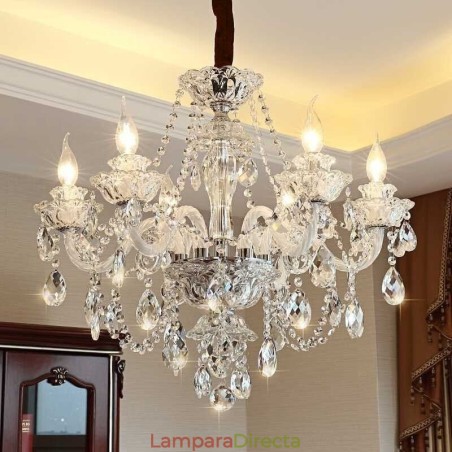 Lámpara colgante de cristal de lujo, elegante y europea. Lámpara colgante de cristal de lujo, elegante y europea.