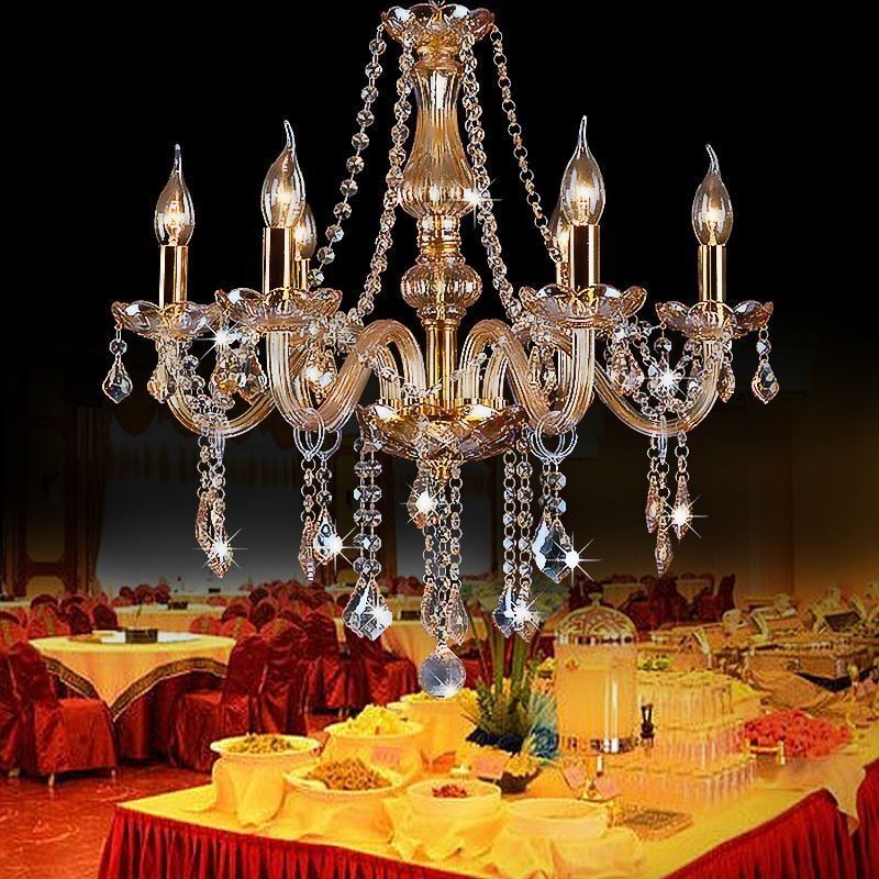 Lámpara colgante de cristal europea de lujo en color ámbar.