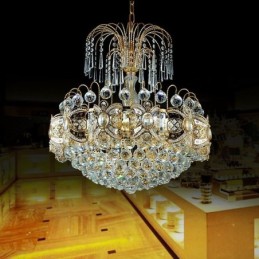 Lámpara colgante clásica de cristal color dorado con elegante diseño