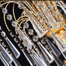 Lámpara colgante clásica de cristal color dorado con elegante diseño