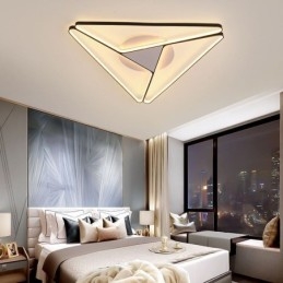 Lámpara de techo triangular minimalista empotrada