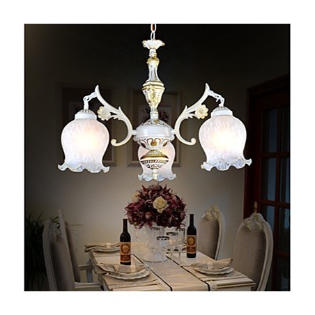 Lámpara de araña de tres luces blanca europea retro clásica Lámpara de araña de tres luces blanca europea retro clásica