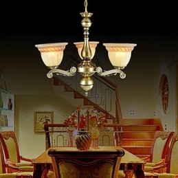 Lámpara de araña de tres luces de bronce, estilo europeo retro clásico.