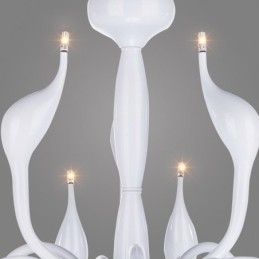 Lámpara de araña de cisne posmoderna de 18 luces de acero inoxidable G4 con acabado blanco