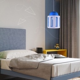 Lámpara colgante moderna con forma de castillo en color azul y blanco.